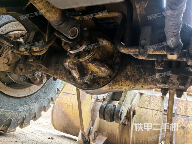 前驅(qū)動橋（液壓/傳動系統(tǒng)）