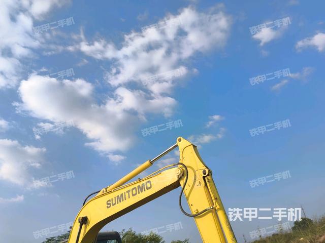 大臂根部?斜（工作和回轉(zhuǎn)裝置）