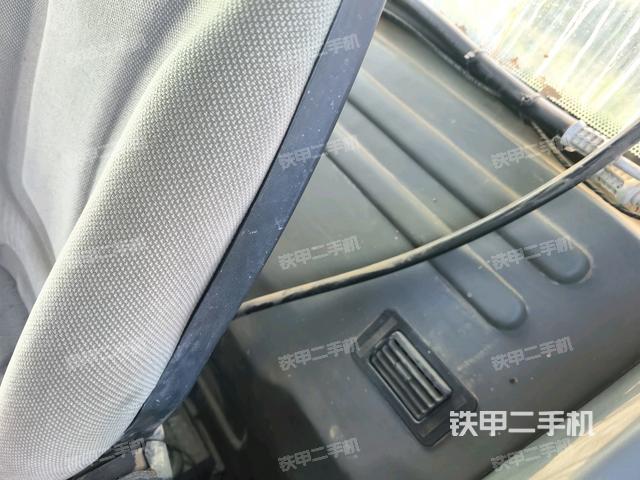 座椅右側(cè)控制臺/鑰匙門/油門/含右手柄（駕駛室部分）