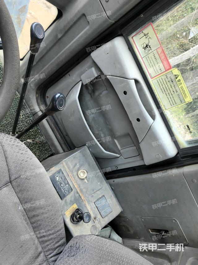 操作桿  檔位（駕駛室部分）