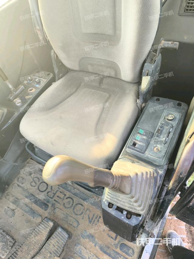 座椅后部（駕駛室部分）