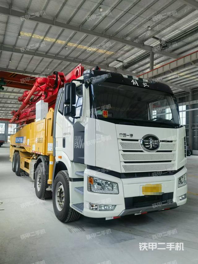 徐工HB41奔驰泵车