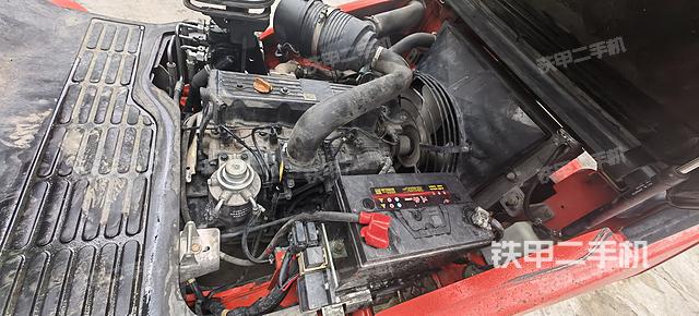 發(fā)動(dòng)機(jī)（設(shè)備外觀及核心部件）