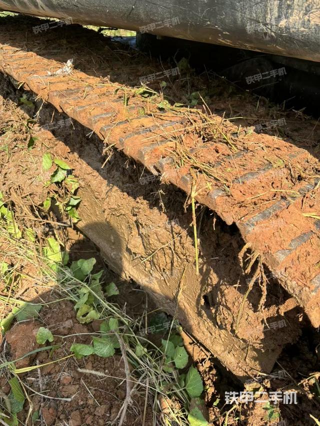 左側(cè)履帶整體?（行走機構(gòu)）