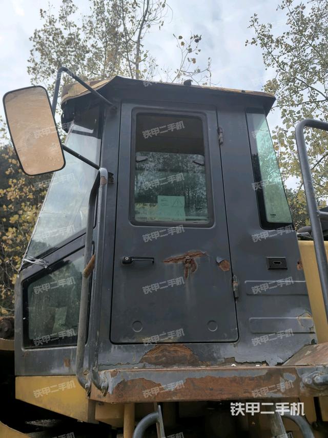 駕駛室正側(cè)（駕駛室部分）