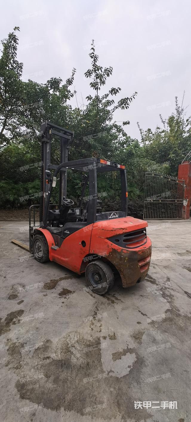 整機(jī)左側(cè)（設(shè)備外觀及核心部件）