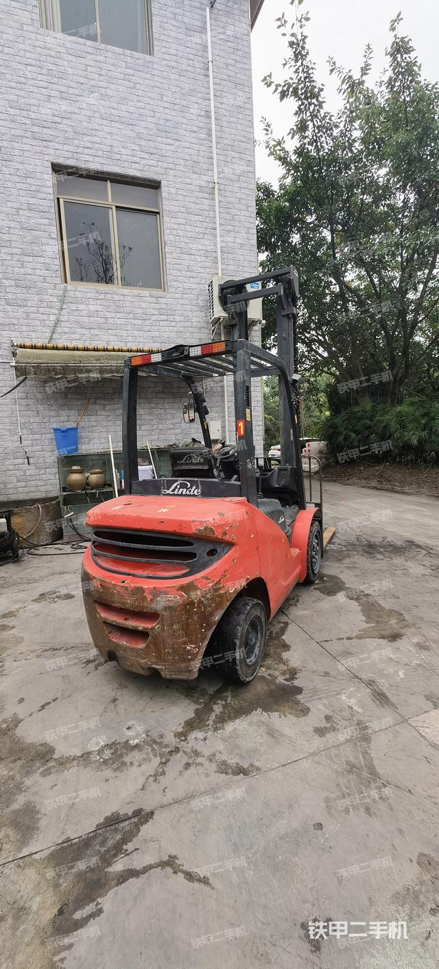 整機(jī)右后45°（設(shè)備外觀及核心部件）