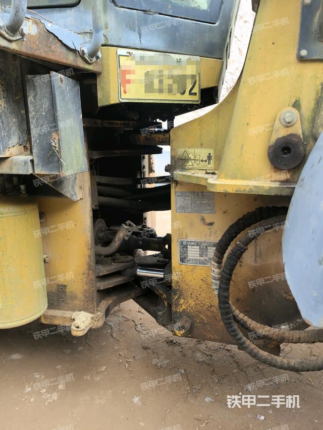 車架鉸接（液壓/傳動系統(tǒng)）