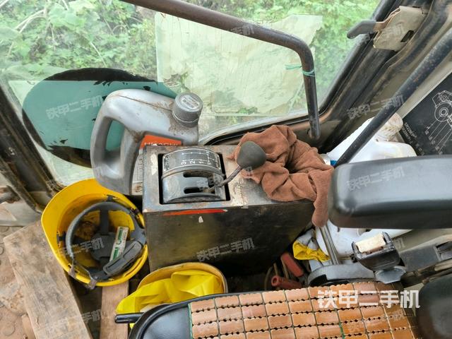 操作把手（壓路機(jī)駕駛室）