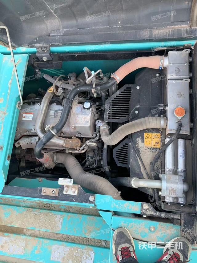 發(fā)動(dòng)機(jī)整體俯視（整機(jī)外觀）