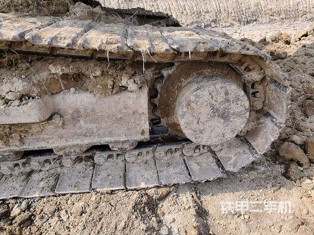 左驅(qū)動輪（行走機(jī)構(gòu)）