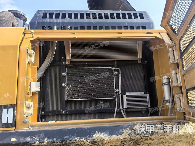 散熱器正面（大件艙室）