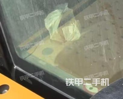 后窗玻璃角標(biāo)（駕駛室部分）