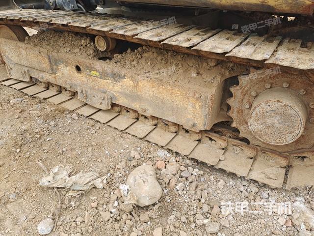 左側(cè)履帶整體?（行走機(jī)構(gòu)）