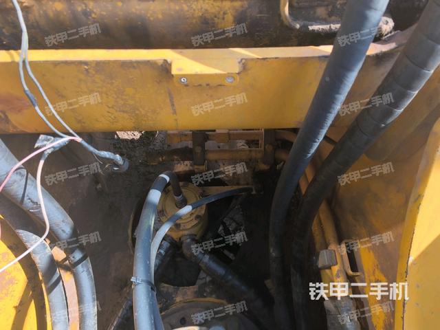 氣門室蓋螺絲特寫(上車部件) 氣門室蓋螺絲特寫(上車部件)