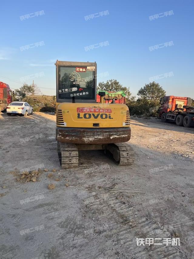 駕駛室頂部（整機(jī)外觀）