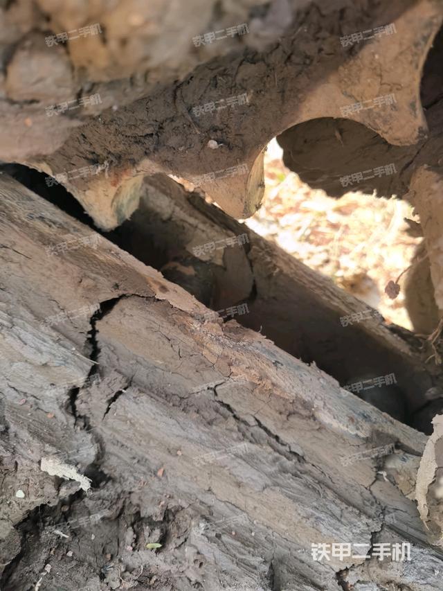 右驅(qū)動(dòng)輪（行走機(jī)構(gòu)）