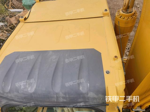 駕駛室頂部俯視（上車部件）