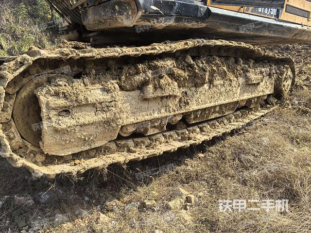 左側(cè)履帶整體?（行走機(jī)構(gòu)）