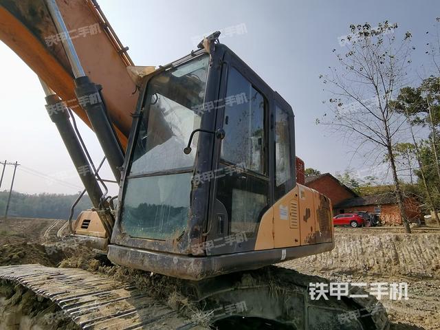 駕駛室左前45度（駕駛室部分）