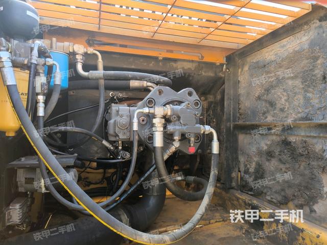 液壓泵室(大件艙室) 液壓泵室(大件艙室)