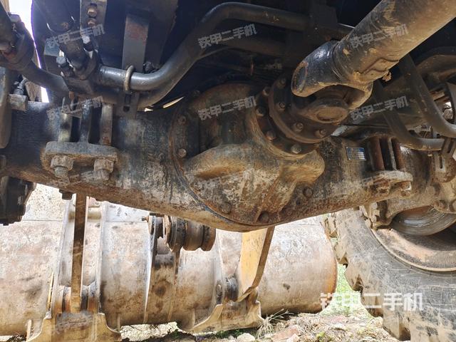 前驅(qū)動橋（液壓/傳動系統(tǒng)）