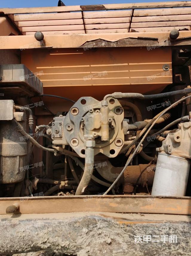 液壓泵室（大件艙室）