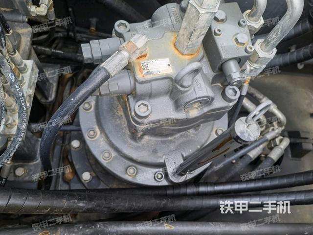 回轉(zhuǎn)馬達(dá)（上車部件）