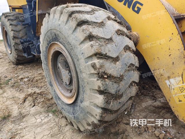 左后輪（行走機構(gòu)）