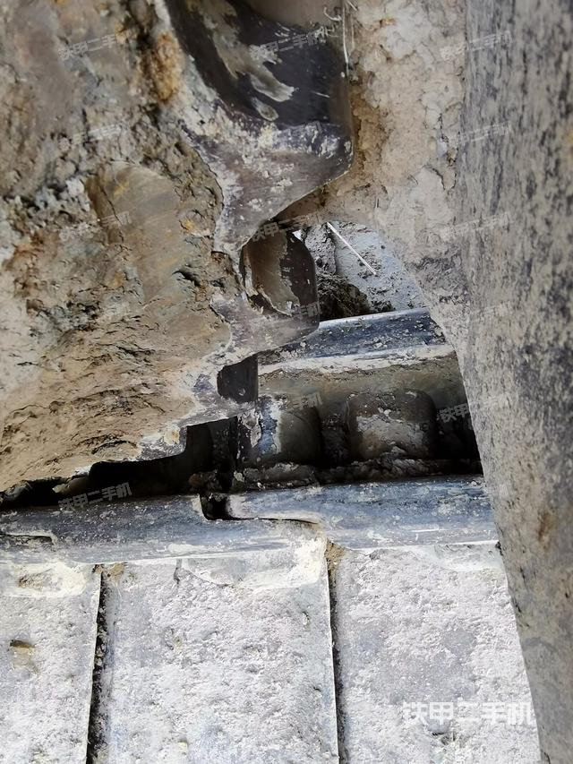 左托鏈輪和鏈筋（行走機(jī)構(gòu)）