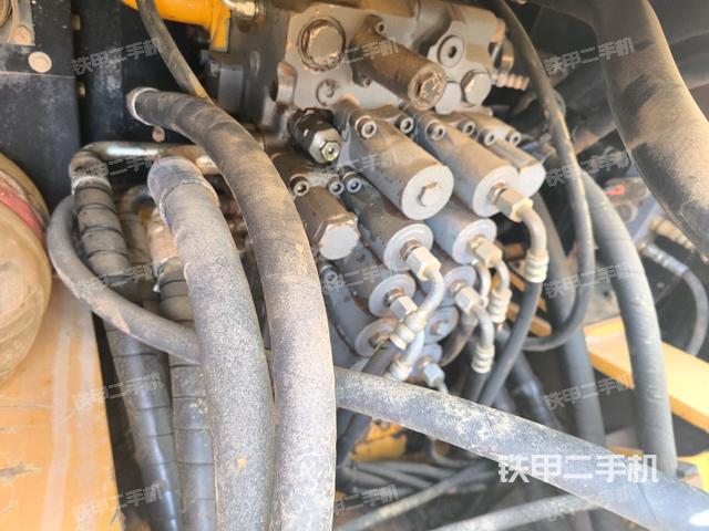 發(fā)動機室(上車部件) 發(fā)動機室(上車部件)