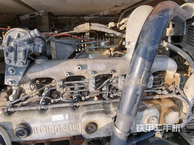 氣門室蓋螺絲特寫（上車部件）