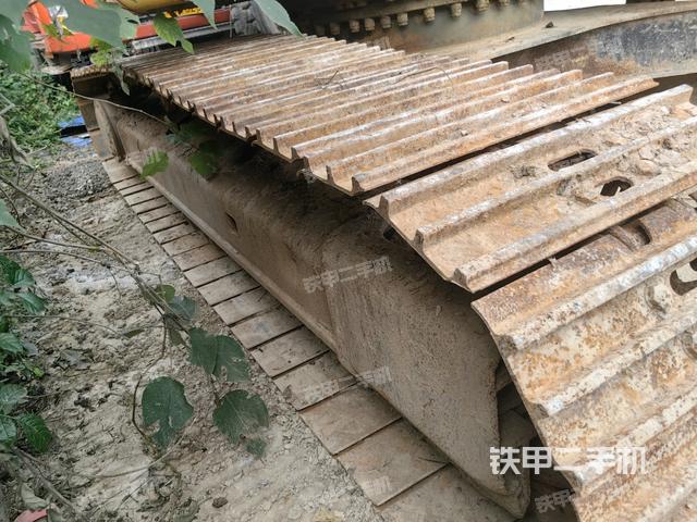 右側(cè)履帶整體（行走機(jī)構(gòu)）