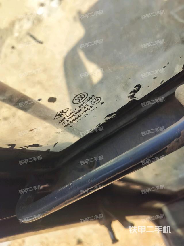 后窗玻璃角標(biāo)（駕駛室部分）