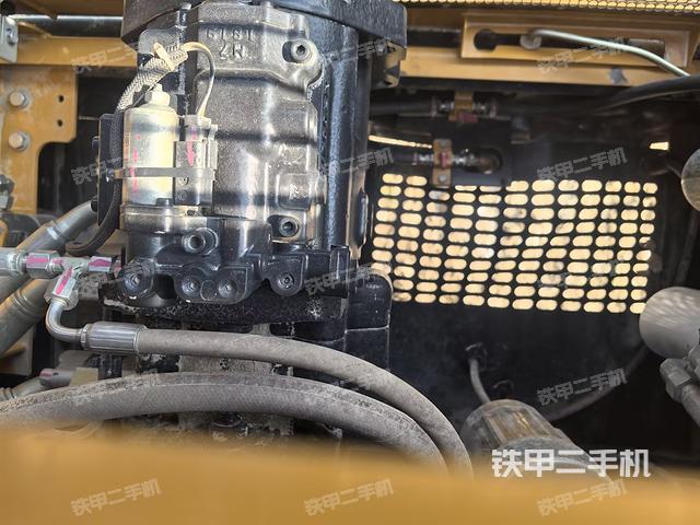 液壓泵室（大件艙室）