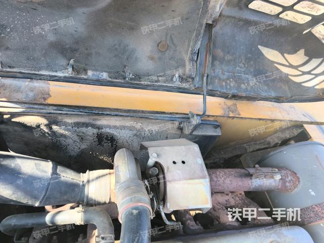 駕駛室頂部俯視(上車部件) 駕駛室頂部俯視(上車部件)