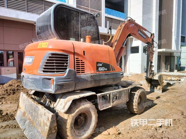 右后45（整機(jī)外觀）