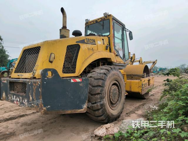 右后45°（壓路機(jī)整機(jī)外觀）