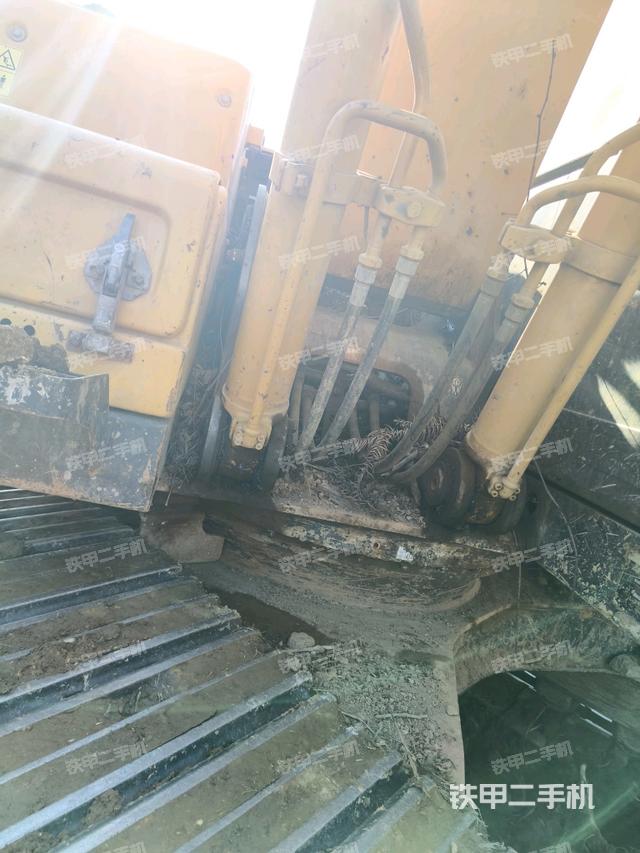 鏟斗右后整體（工作和回轉(zhuǎn)裝置）