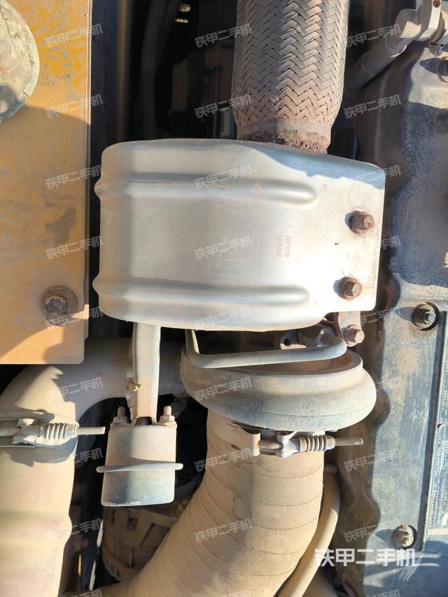 發(fā)動(dòng)機(jī)室（上車部件）