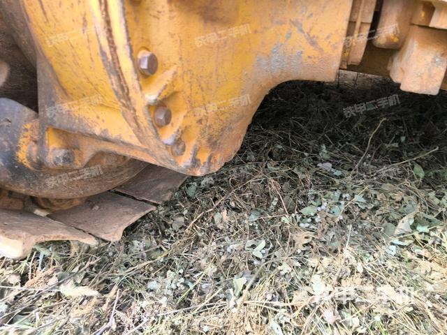 右引導(dǎo)輪（推土機底盤及工作裝置）