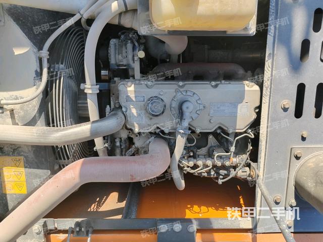 氣門室蓋螺絲特寫(上車部件) 氣門室蓋螺絲特寫(上車部件)