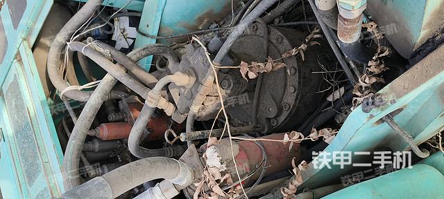 回轉(zhuǎn)馬達和主控閥（整機外觀）