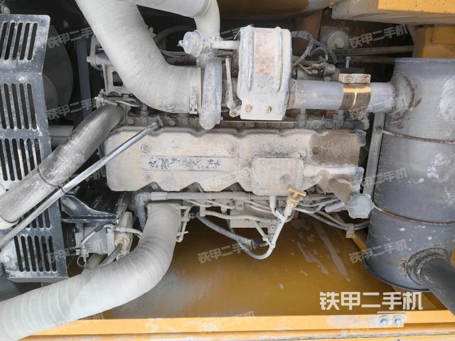 發(fā)動(dòng)機(jī)室（上車部件）