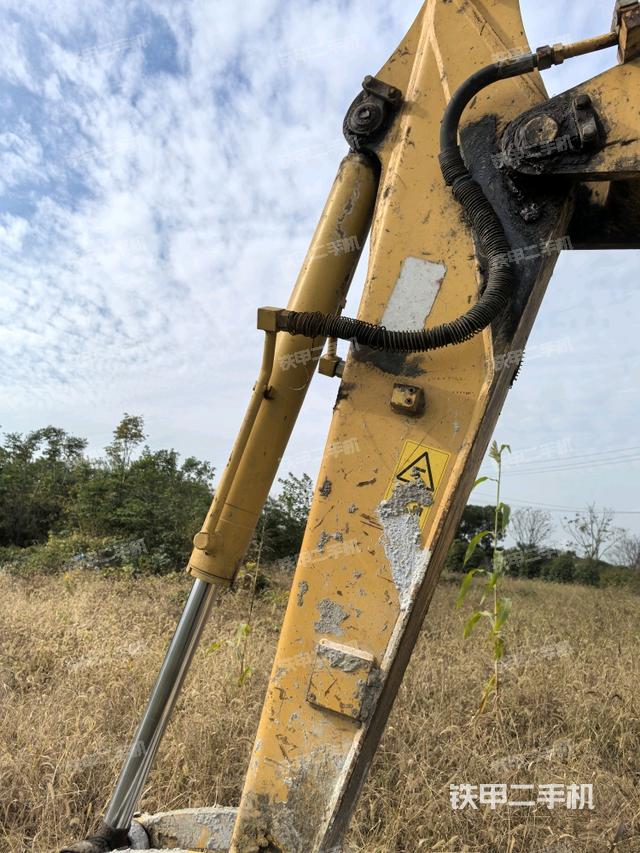 小臂整體右前（工作和回轉(zhuǎn)裝置）