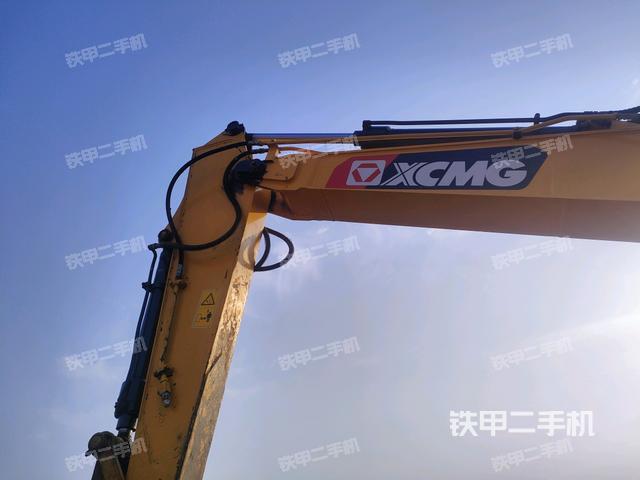 大臂整體?右側(cè)(工作和回轉(zhuǎn)裝置) 大臂整體?右側(cè)(工作和回轉(zhuǎn)裝置)
