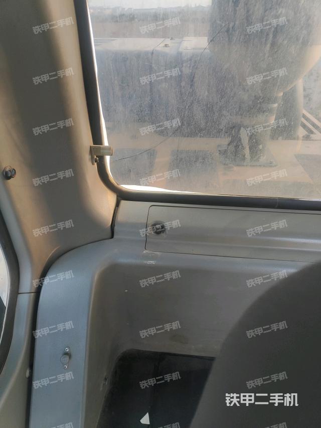 后窗玻璃角標(biāo)（駕駛室部分）