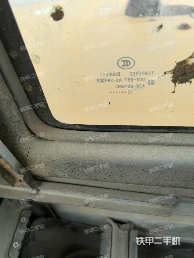 后窗玻璃角標(biāo)（駕駛室部分）