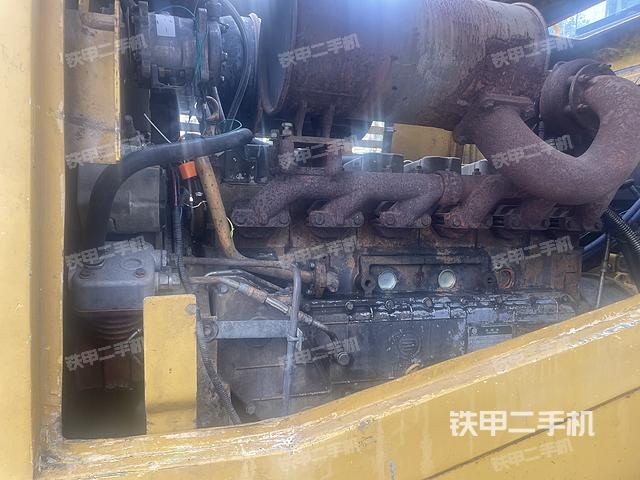 发动机右侧（整机外观及大件）