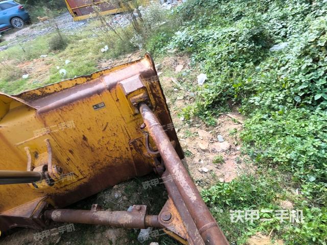 推土鏟左后（推土機(jī)底盤及工作裝置）